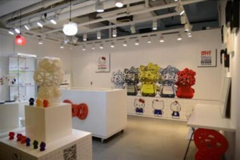 Hello Kitty 3D打印概念店现身上海滩