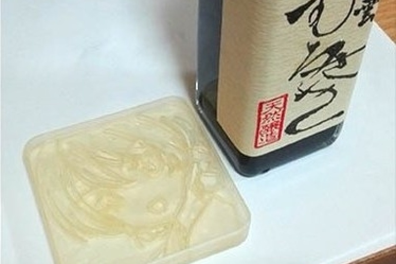 日本宅男3D打印了一个盘子 倒满酱油神奇一幕发生