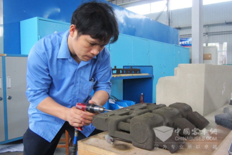 探秘：玉柴铸造集成式复合气缸盖砂芯组中的3D打印技术