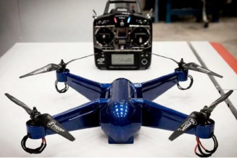 这架无人机直接从3D打印机出来就可以升空了
