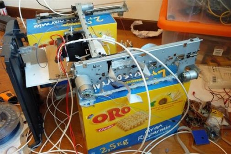一台3D打印机80元人民币？只需废旧喷墨打印机零件，你也可以自己DIY！